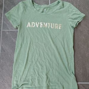 GAP T-shirt